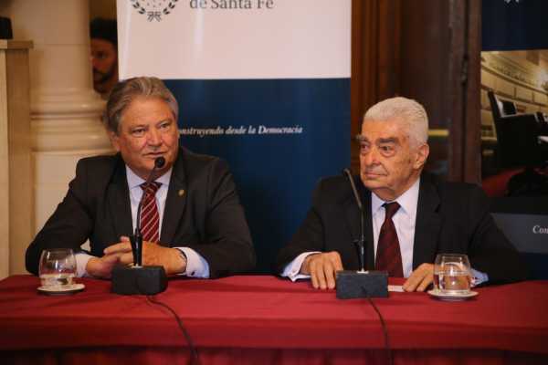 Fascendini presidió homenaje a Solari Yrigoyen en el Senado