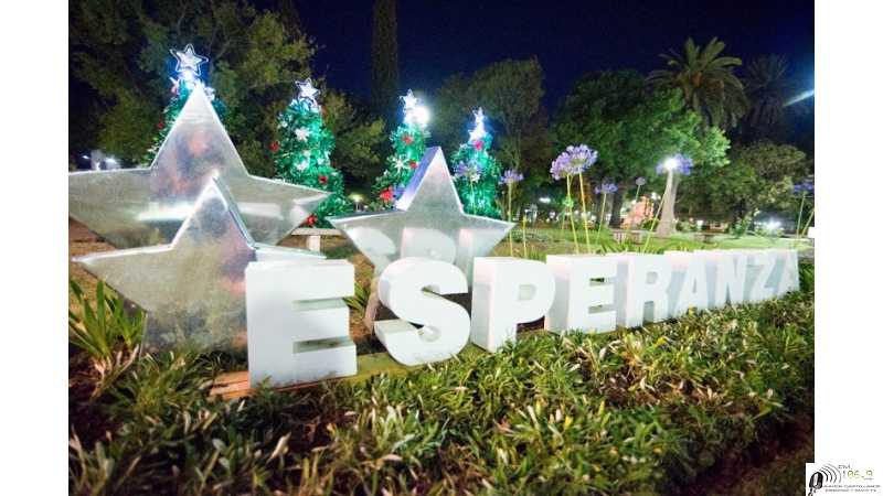 El Gobierno esperancino reconoció la labor de quienes crearon “una navidad sustentable”