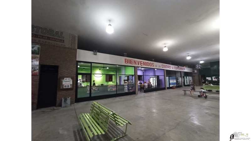 Totalmente renovado el kiosco de la terminal de Colectivo de Esperanza (ver fotos)