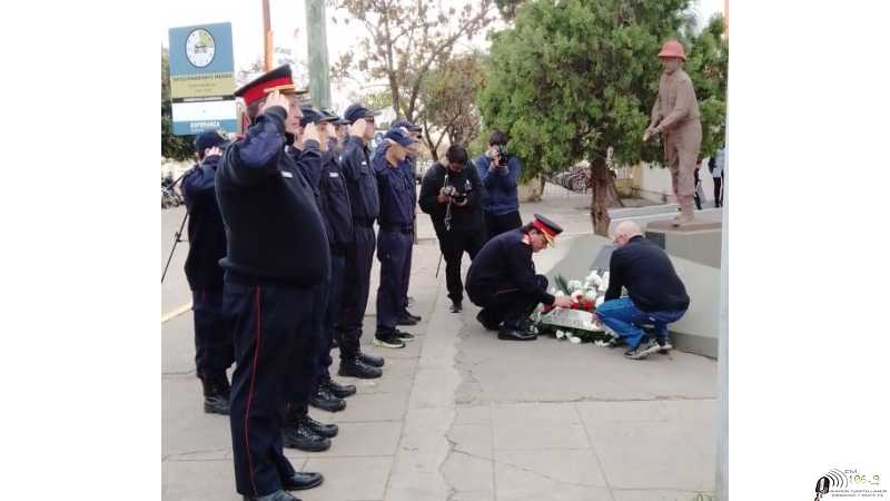 Se rindio homenajes frente al monumento del Bombero Voluntario esta mañana