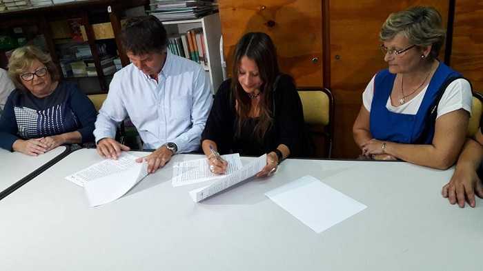 Escuela Gregoria Matorras firmaron para la nueva construcción