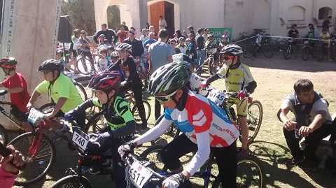 Grupo Contrarreloj Ciclismo participo en una de las carreras más importantes del año, el Desafío Río Pinto.