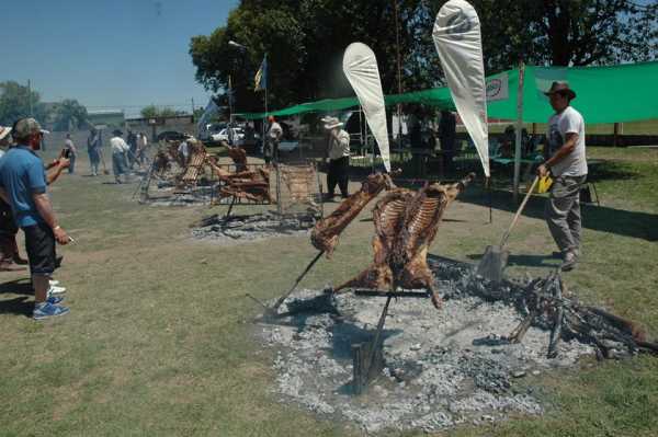 Exitosa la 2da Convocatoria en Juv Unida fiesta Cordero a la estaca( 211 fotos)