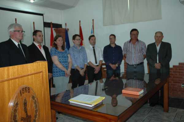 Duilio Rohrmann reasumio como Presidente Comunal de Humboldt ( 13 fotos)