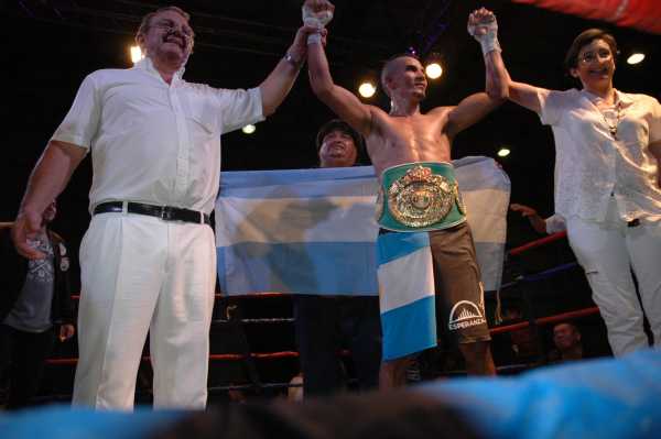 Jonatan Sañudo logró titulo Sudamericano de la A.S.B. por puntos (ver 88 fotos)