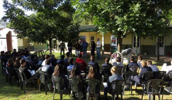 Gobierno de la provincia de Santa Fe entregó insumos para dos viveros de Esperanza En el marco del Día Forestal Mundial.