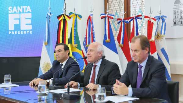 Lifschitz abrió la jornada “Integración Regional y Transporte Fluvial”