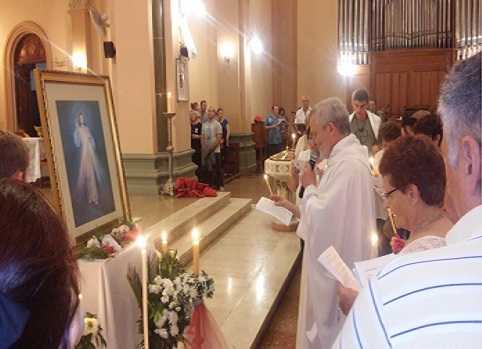 En Basilica se desarrolló la misa por la Divina Misericordia