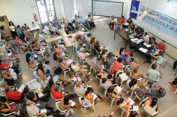 El magisterio aceptó la última oferta del gobierno