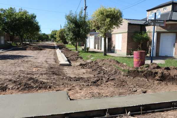  El Gobierno de la Ciudad de Esperanza informa lugares y trabajos que se desarrollan en el dia de hoy para mejorar tu ciudad. 23/4