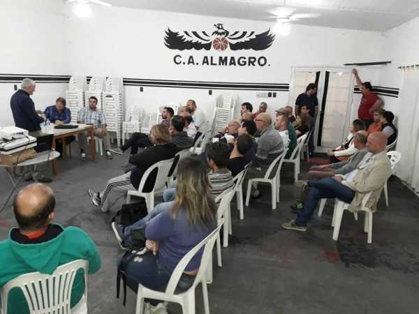 En el marco del día del Dirigente Deportivo,dio charla  Subsecretario de Desarrollo Deportivo de la Provincia Carlos Iparraguirre.