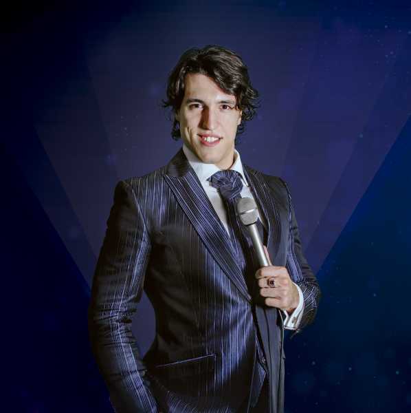 25 de Mayo Club del Tango presenta  un espectáculo de real jerarquía artística