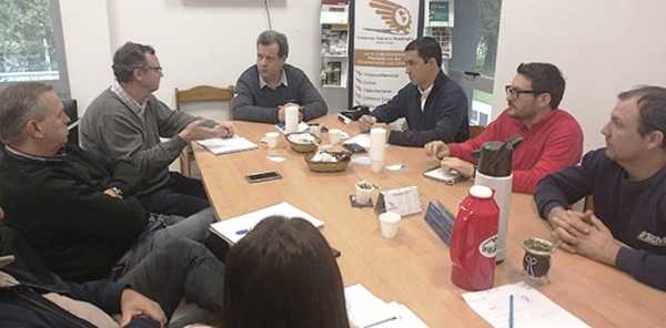 Reunión clave para la puesta en marcha de una oficina del INTI en Esperanza.