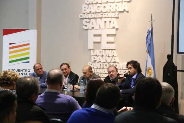 Carlos Fascendini en FESTRAM por charla 