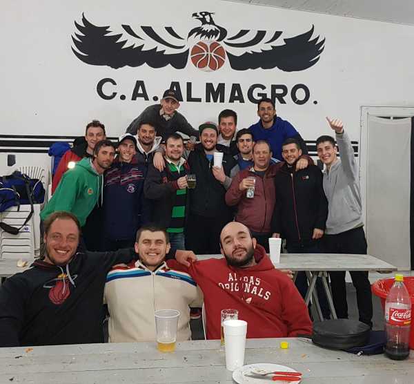 Club Almagro que bueno que es cuando se quiere a una institución y se apoya 