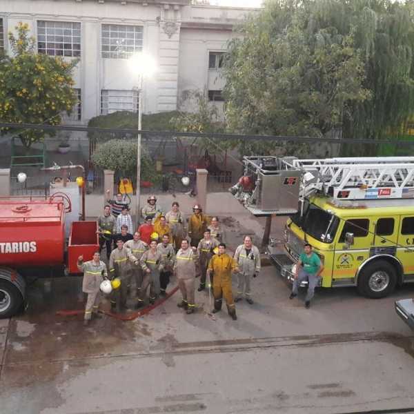 2 de junio los Bomberos Voluntarios festejan su dia en Esperanza