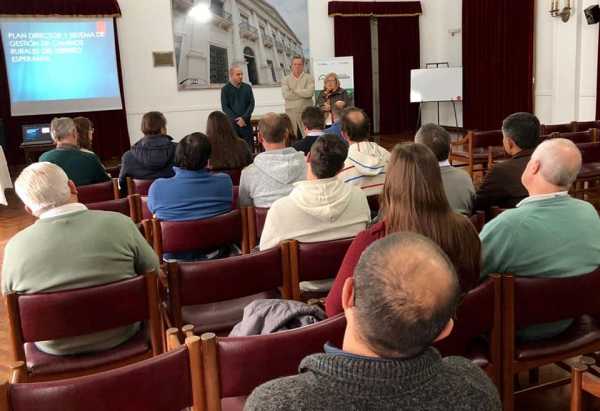 Ruben Pirola en Municipio de Esperanza y Comunas del departamento Las Colonias  se abordó la temática de caminos rurales