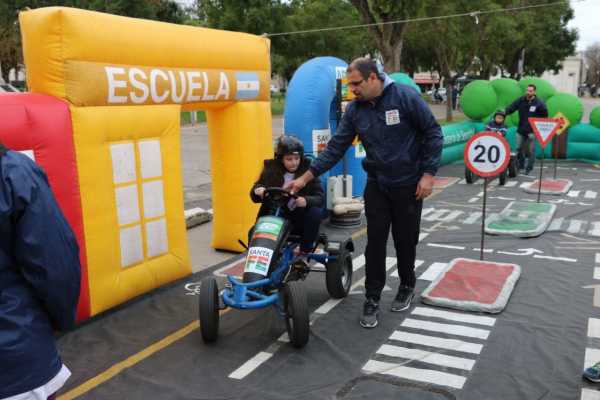 Vecinos y Gobierno juntos, por la educación vial.