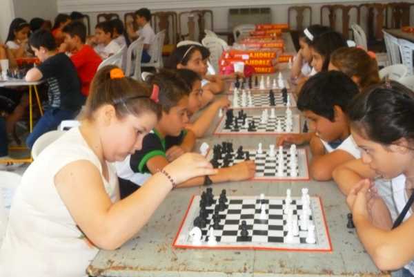 2º Encuentro de Ajedrez Escolar 2018 Organizan Municipalidad de Esperanza y Club Social Aarón Castellanos
