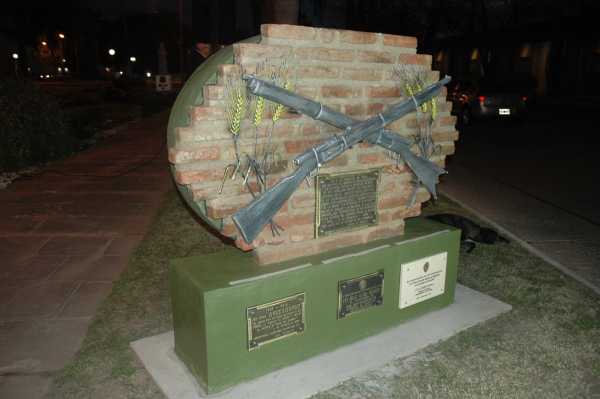 Se inaguró el monumento  recordatorio a la revuelta de Humboldt hace 125 años (19 fotos)