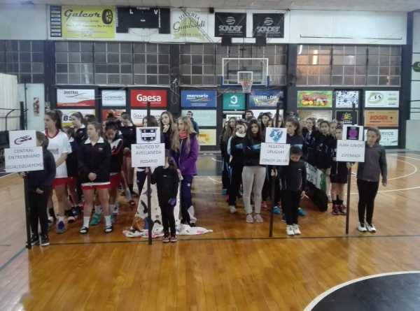 Pasó la primera jornada de la Liga Nacional U15 en Alma Jrs que continúa hasta el domingo.