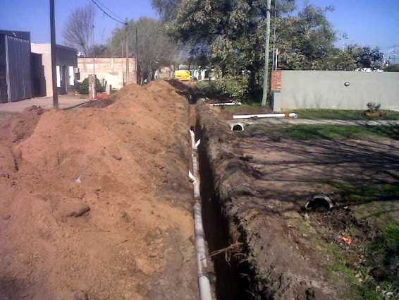 OBRA PARA DOTAR DE CLOACAS a más de 900 CUADRAS de Esperanza en los próximos cinco años(ver video)