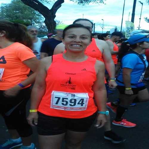 Estela Graciela Palomeque cumplio su sueño corrió los 42 km en Buenos Aires (ver video)