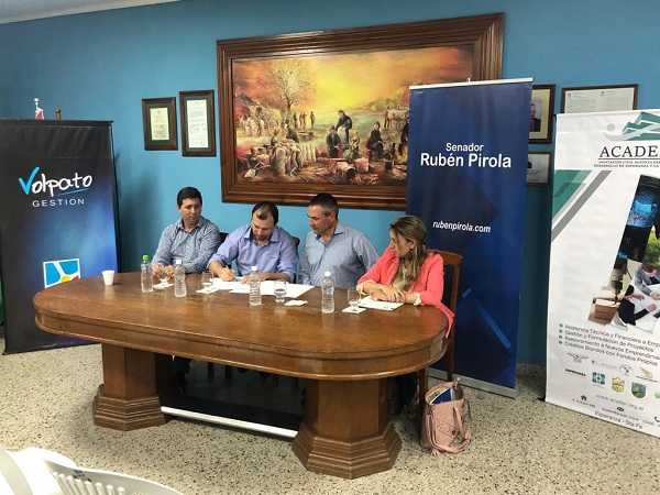 Pirola firma convenios de colaboración entre Acader Las Colonias y Presidentes Comunales