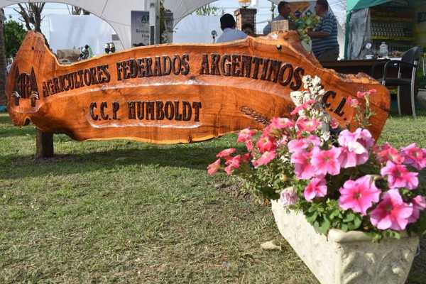 58 fotos de stand AFA Humboldt en feria de la localidad