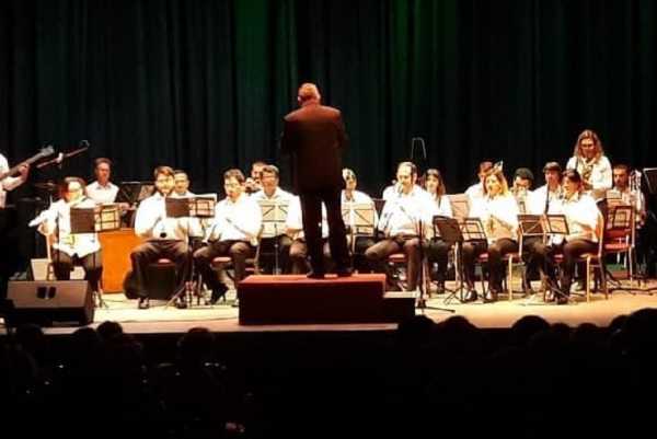 Concierto de la Banda Municipal de Música de Esperanza en ATE Casa España