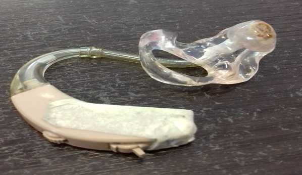 SE ENCONTRÓ en la via publica frente Mutual Club Juv Unida de Humboldt es de un chico en la Mutual lo tienen disponible Aaron Castellanos y Gral Paz