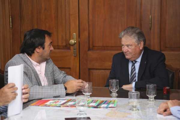 Fascendini entregó subsidios del plan Lote Propio 