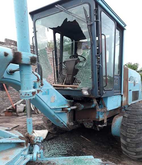 Comuna de Grutly repudia acto de vandalismo contra maquinarias