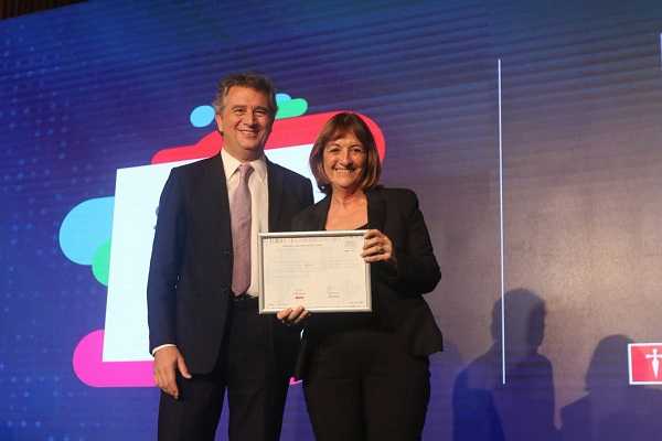 Alicia Ciciliani recibio la distinción para Santa Fe como la principal provincia con 