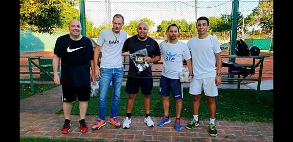 L.T.C.E.: Final de dobles y a Encuentro de Nado Sincronizado