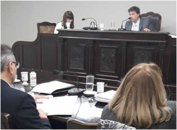 Víctor Elena: “En equipo con el ejecutivo logramos una ordenanza que aporta al ordenamiento de la nocturnidad”