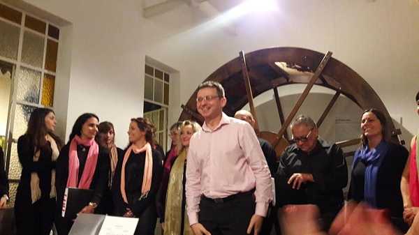 Felices 30 años al MEL Compartimos emociones y vivencias de quienes ya partieron y de quienes siguen regalándonos palabras