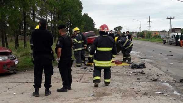 Fuerte choque esta mañana en Ruta 6 debio intervenir Bomberos Esperanza