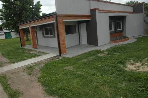 Se va culminando la nueva edificación del Centro Jubilados Empleados Municipales (5fotos)