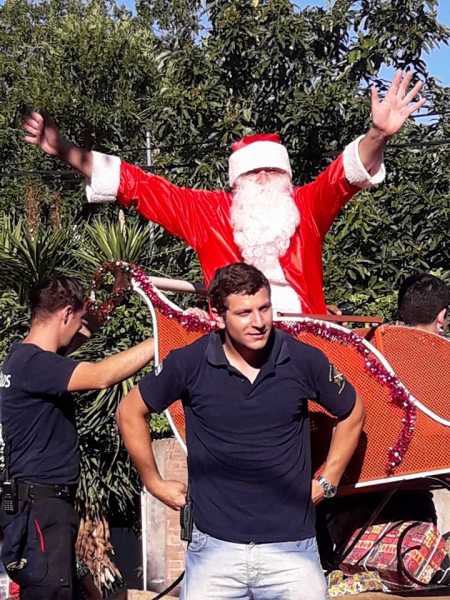 Aqui recorrido Caravana Campaña del Juguete 2018 Bomberos Voluntarios Esperanza