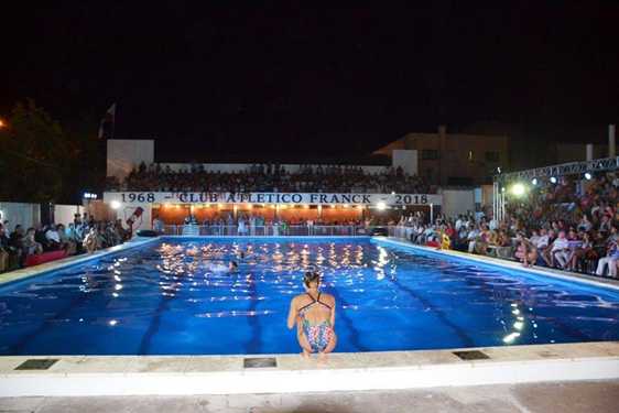 50° Aniv del natatorio del Club Atl Franck  ( ver  7 fotos )