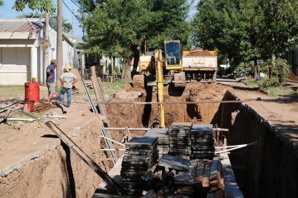 El Gobierno de la Ciudad de Esperanza informa lugares y trabajos que se  desarrollan en el día de hoy para mejorar tu ciudad.2/1/2019