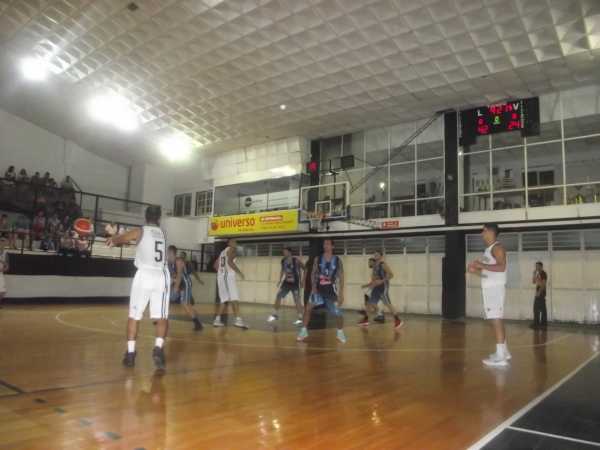 Alma Juniors en Basquet venció a Trebolense y cerró una gran primera rueda