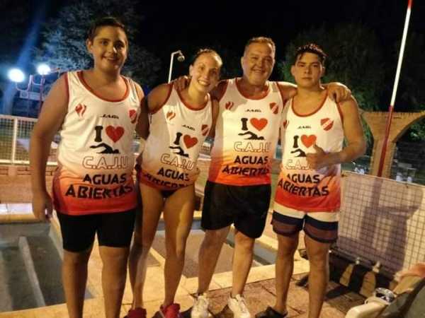 3 Nadadores juveniles de Juv Unida Humboldt estarán en Mar del Plata compitiendo (ver mas fotos)
