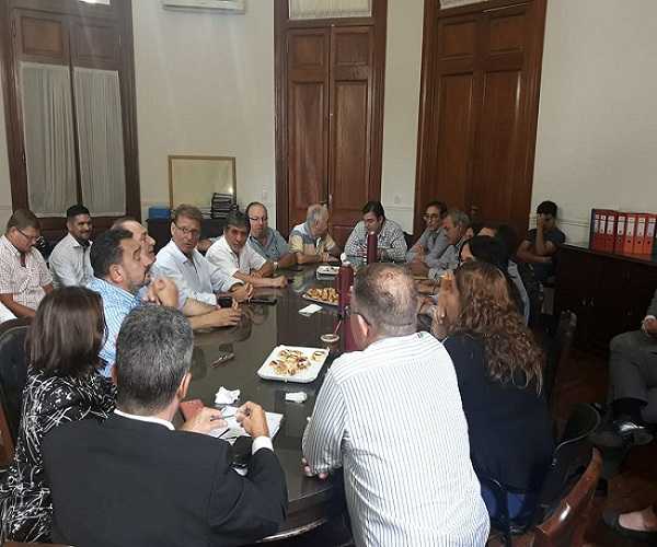 PARITARIA MUNICIPAL: SIN ACUERDO POR LA CLÁUSULA GATILLO. FESTRAM convoca al Plenario de Secretarios Generales para resolver los pasos a seguir