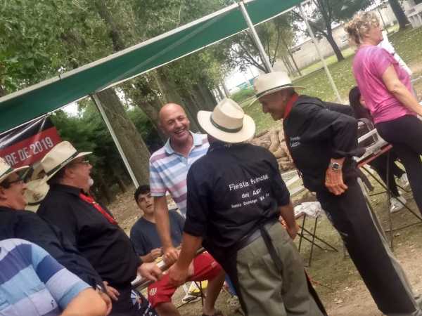 Della Porta presente en fiestas del Dto Las Colonias   