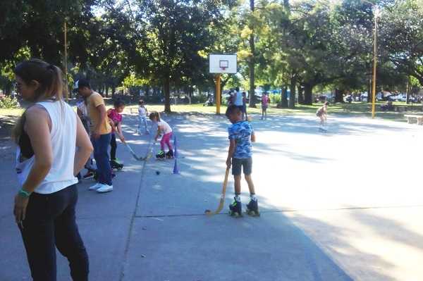 Muestreo de hockey sobre patines se realizó en la cancha de Básquet del Parque de la Agricultura