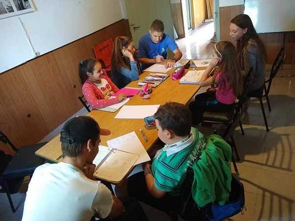 Juventud Peronista Esperanza  hoy dió comienzo el taller de ayuda escolar gratuito