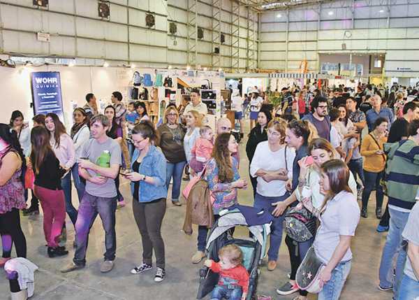 El Gobierno de la ciudad apoya a  pequeños comercios a participar del “Paseo Compre Acá”