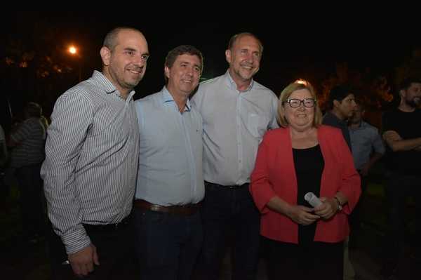 Meiners,Franconi,Pirola,Perotti e integrantes de la lista para concejales se presentó en Sportivo del Norte( VER MAS FOTOS Y VIDEO)